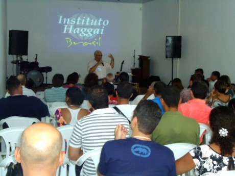 Docente Adelécio Brito