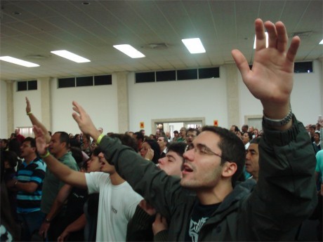 Louvor durante o Congresso Haggai 2009 Louvor durante o Congresso Haggai 2009