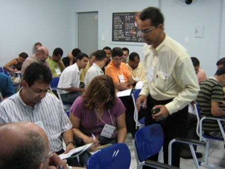 Docente e participantes em um Seminário Local no Rio de Janeiro em 2009 Docente e participantes em um Seminário Local no Rio de Janeiro em 2009