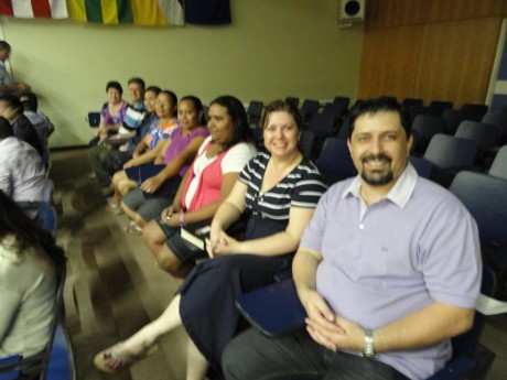 Equipe da cozinha, liderados por Carlos e Sandra (à frente)